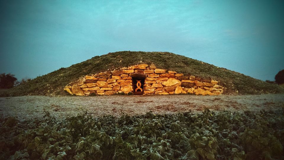 The Long Barrow at All Cannings: A sibling to Soulton Long Barrow