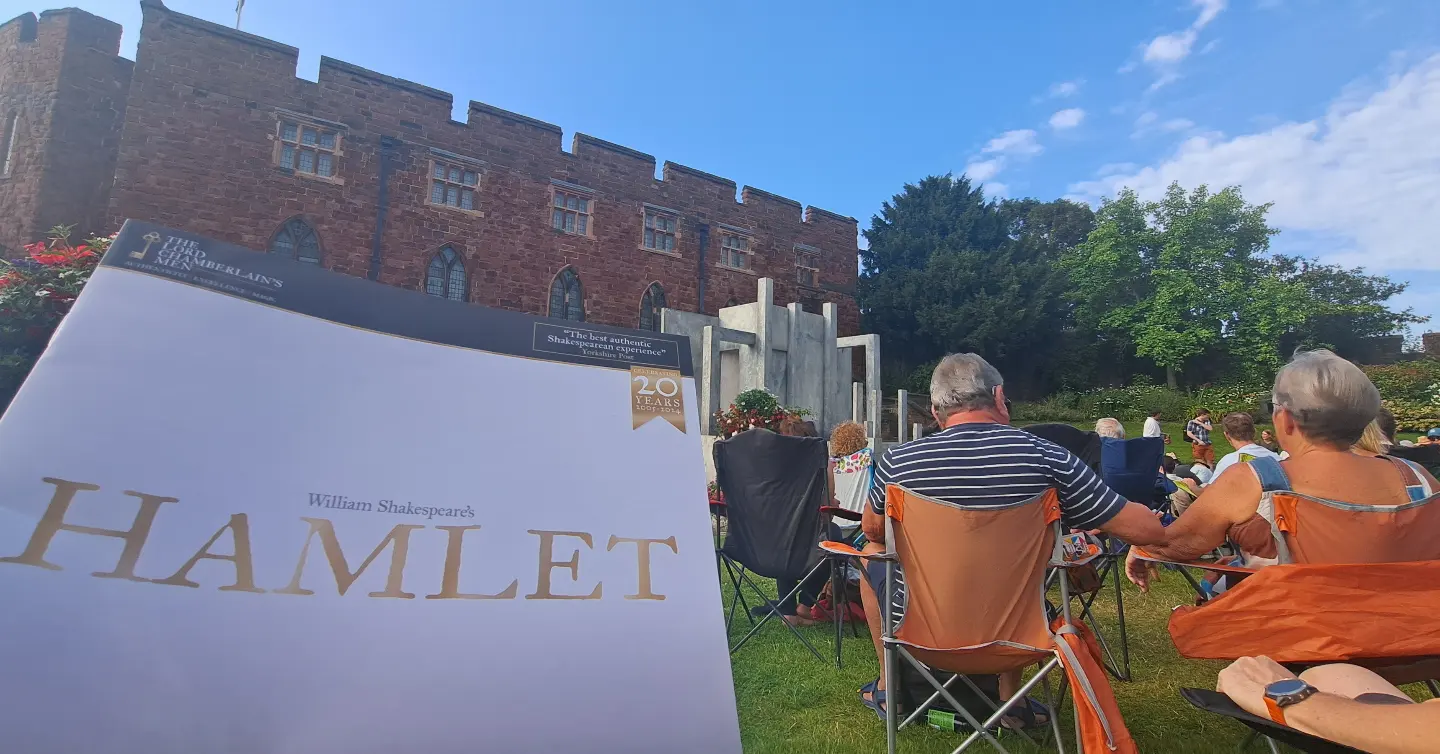 Hamlet Under Consideration: The Moot Hall and a Journey of Seven Ages