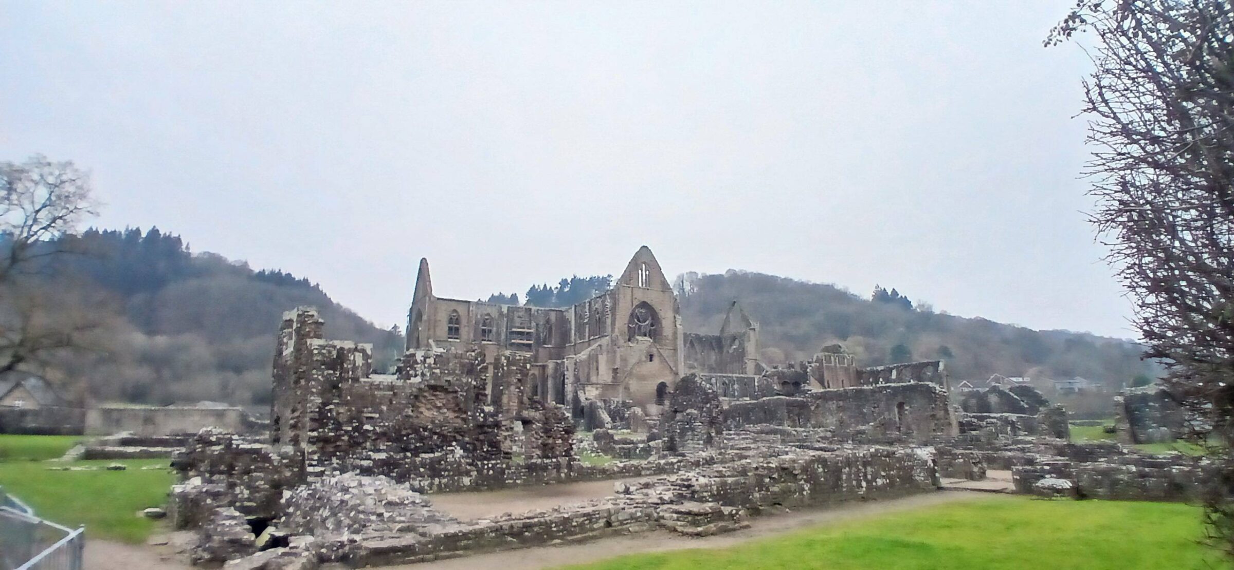 From Dissolution to Inspiration: Tintern Abbey and the Romantic Imagination