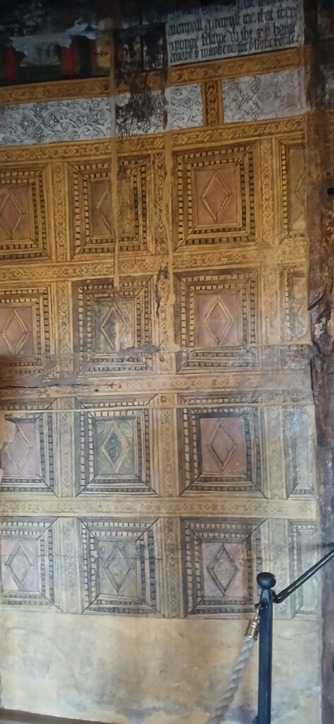 Tilted squares on wall paintings 