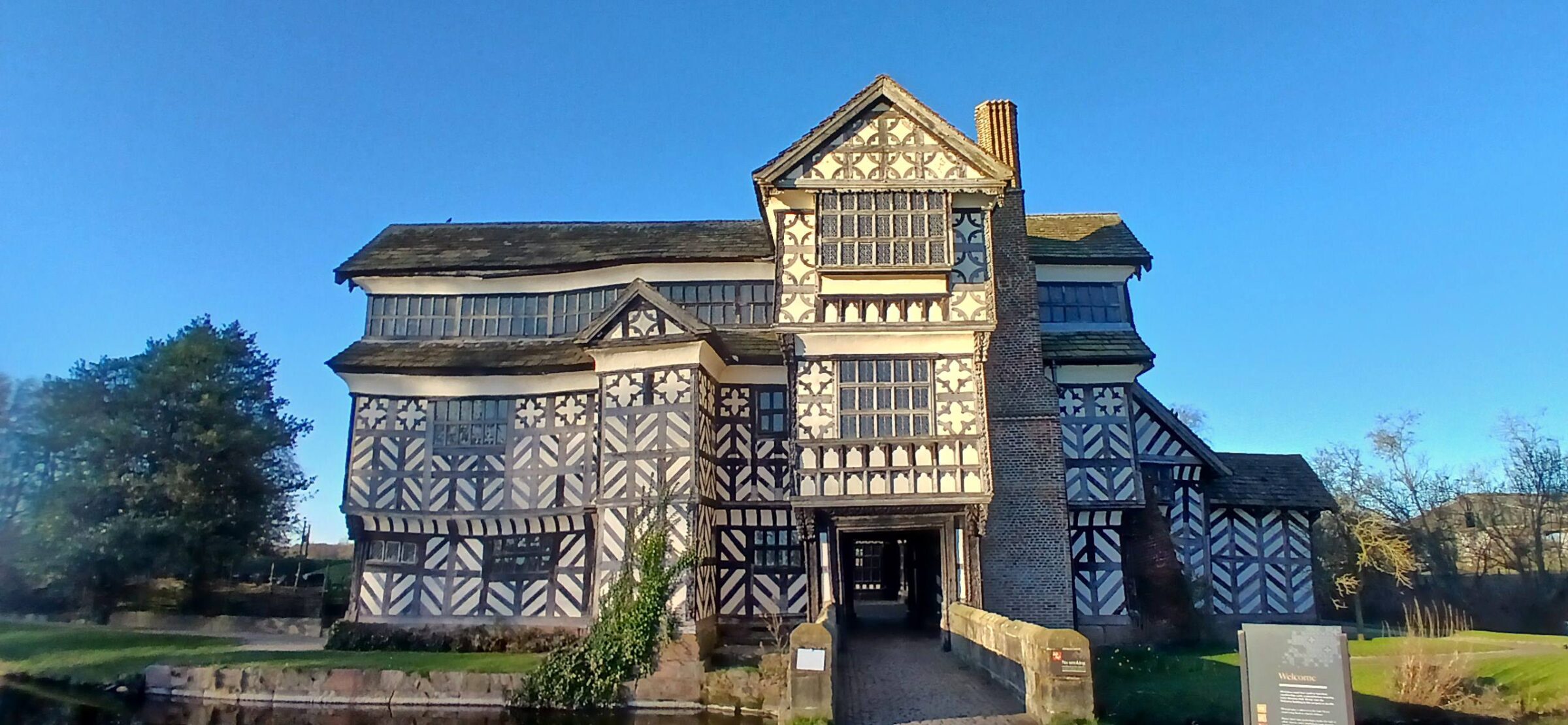 Little Moreton Hall, neighboring the manor of Rowland Hill's mother's family.