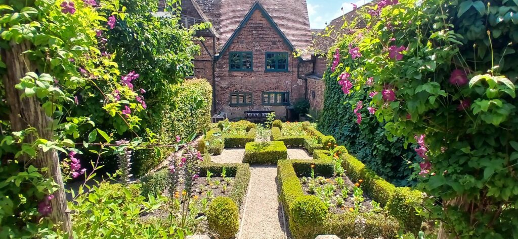Merchants House Garden Marlborough
