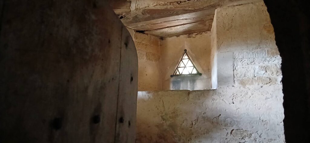 Interior: Rushton Triangular Lodge - maths!