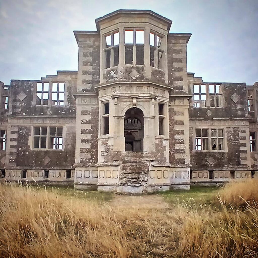 Lyveden New Bield